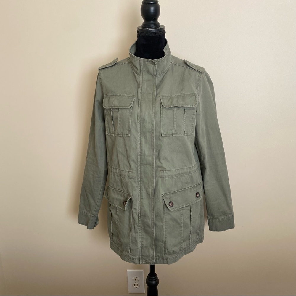 Women’s Jacket zipper and snap front, drawstring waist, Size M, 27” long,